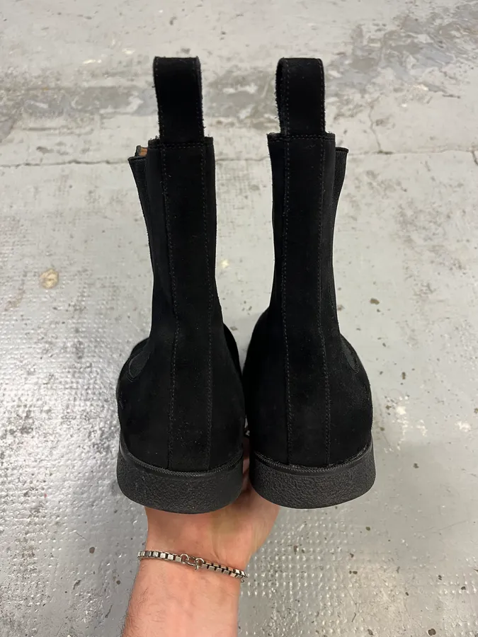 Gucci Black Suede Chelsea Boots - Image 6