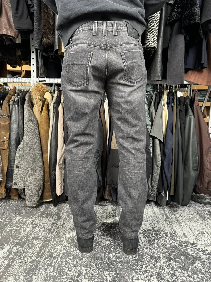 Gucci Grey Regular Denim Jeans - Image 4