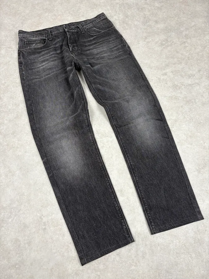 Gucci Grey Regular Denim Jeans - Image 5