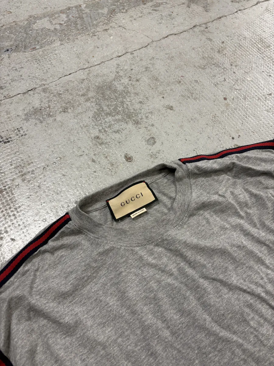 Gucci Grey Signature Cozy T-Shirt - Image 8