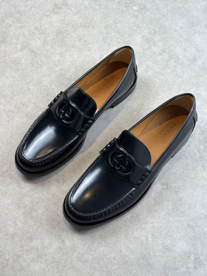 Gucci Interlocking GG Black Leather Loafers - Image 5