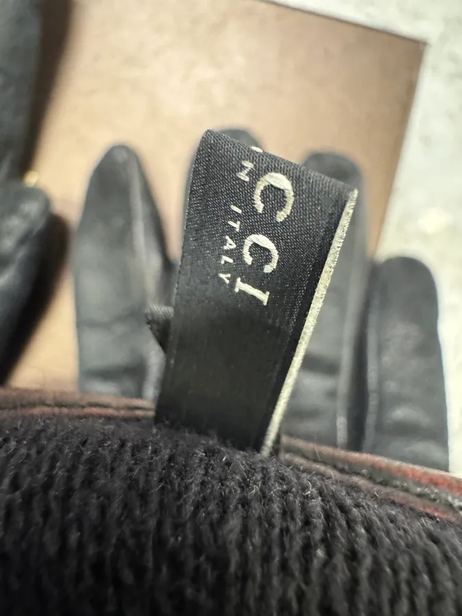 Gucci Italian Flag Black Leather Gloves - Image 7