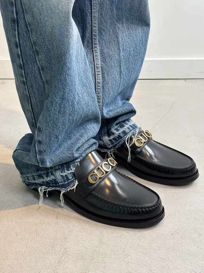 Gucci Millennial Ribot Logo Leather Loafers Black - Image 3