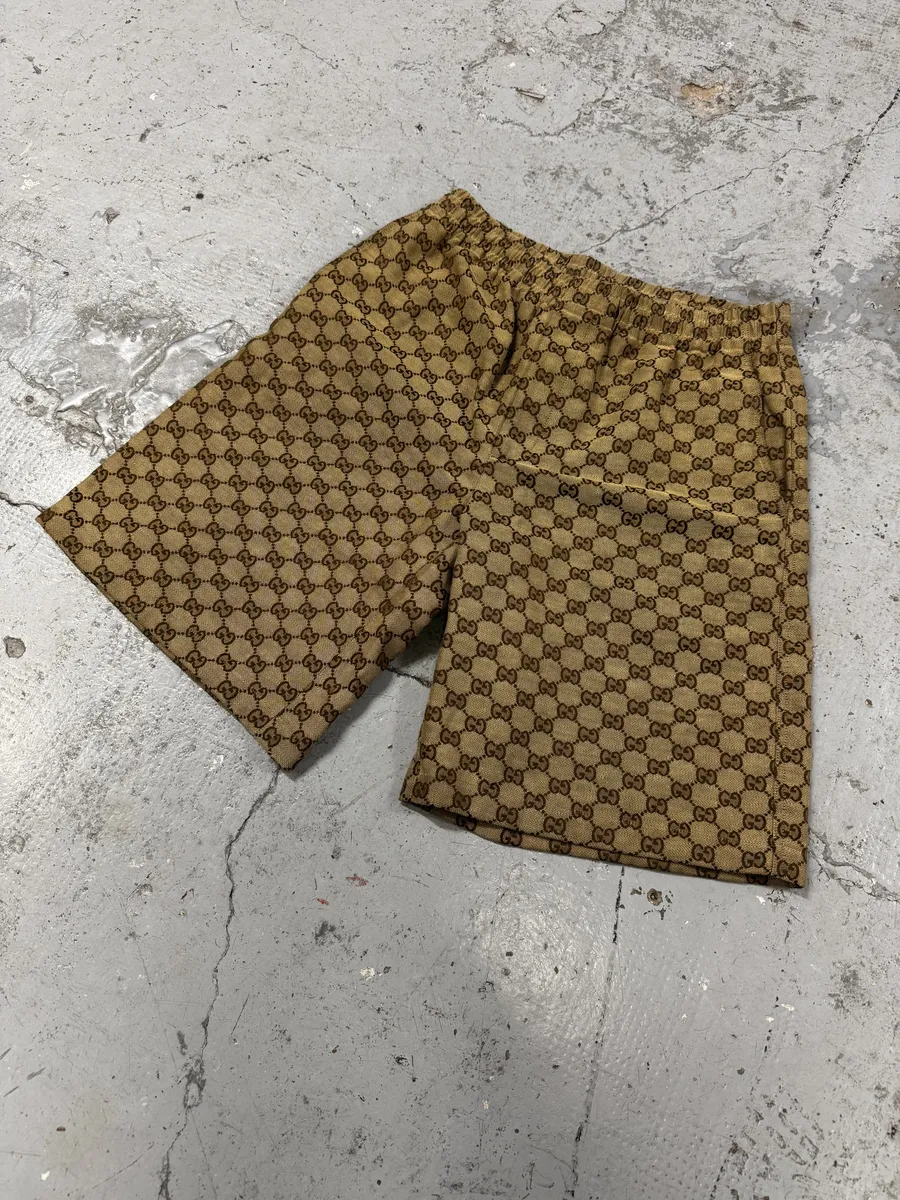 Gucci Monogrammed Beige Logo Shorts - Image 8
