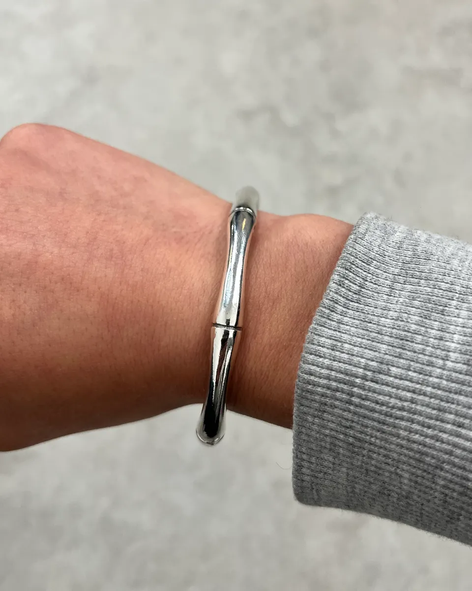 Gucci Silver Metal Bamboo Bracelet - Image 3