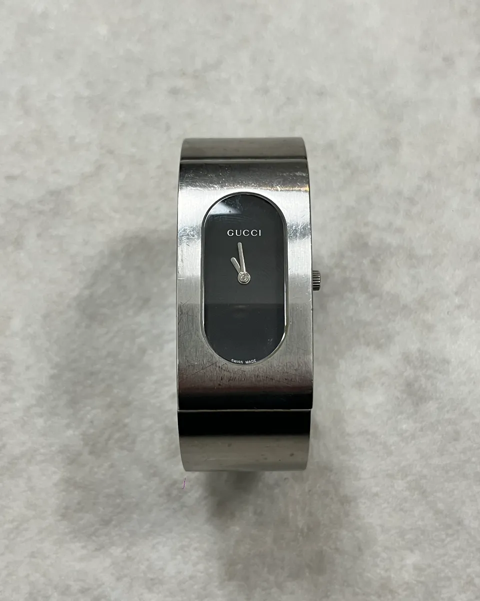 Gucci Silver Stainless Steel Logo Watch - Image 4