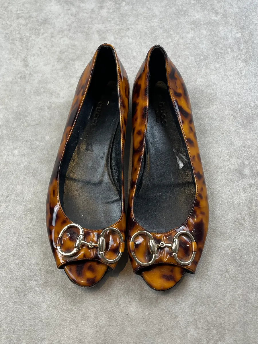 Gucci Tortoiseshell Patent Leather Peep Toe Ballerina Flats - Image 3