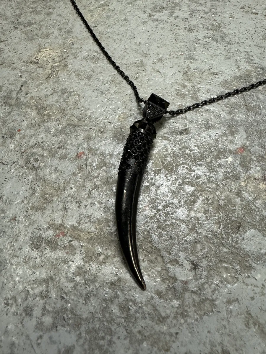 Jean Paul Gaultier Black Ornament Tooth Necklace - Image 6