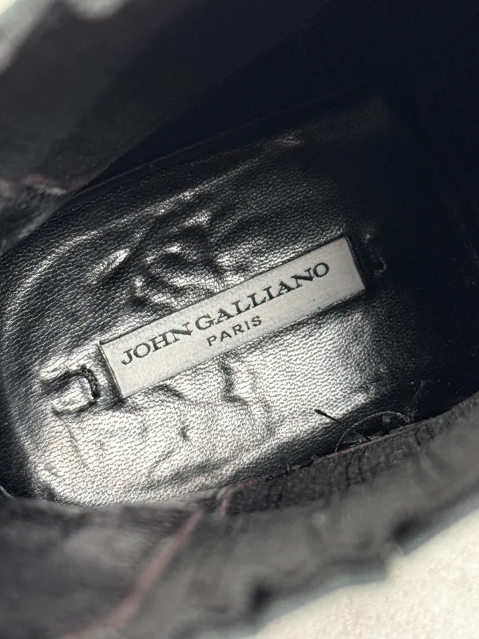 John Galliano Black Velvet Chelsea Boots - Image 11