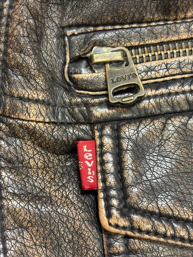 Levi’s Faded Vegan Leather Hooded Jacket - Image 7