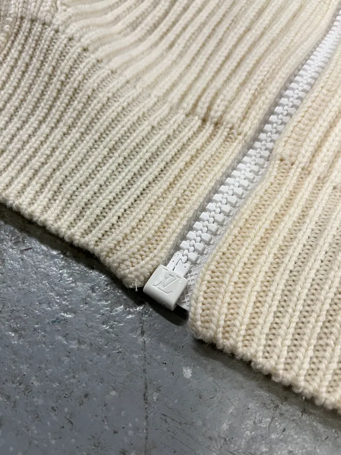 Louis Vuitton 3D Pocket Beige Knitted Zip Sweater - Image 10