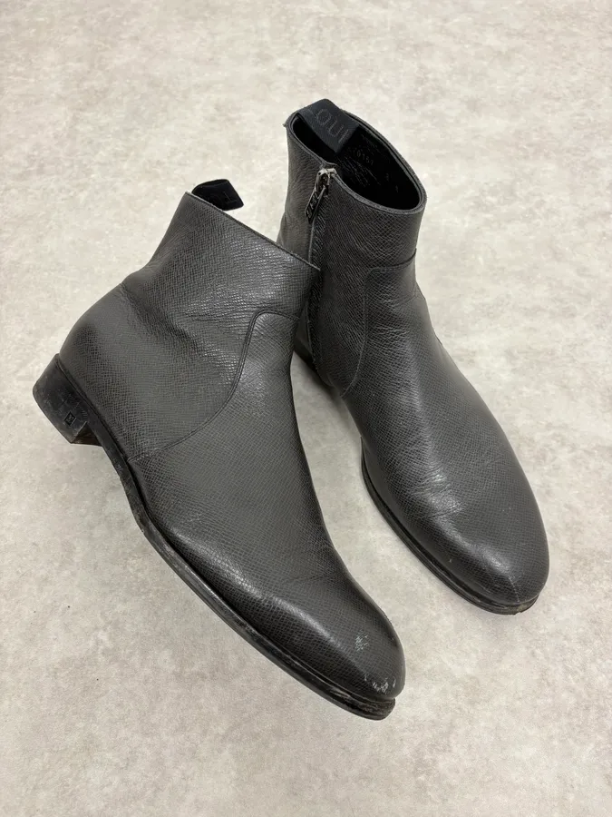 Louis Vuitton Black Faded Anthracite Leather Ankle Boots - Image 5