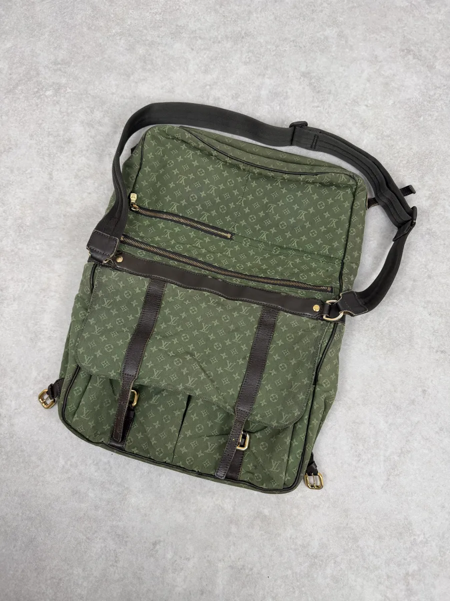 Louis Vuitton Green Canvas Monogrammed Messenger Bag - Image 5