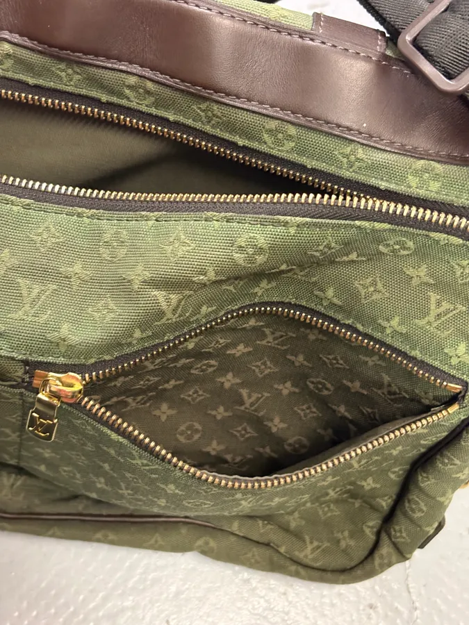 Louis Vuitton Khaki Monogram Canvas Multi-Pocket Shoulder Bag - Image 13