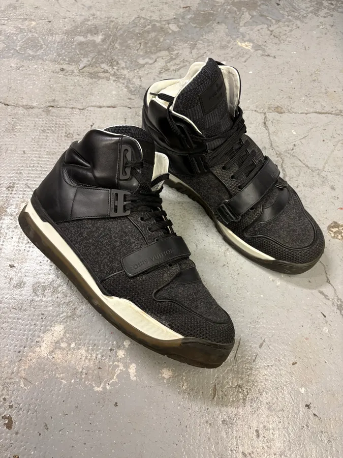 Louis Vuitton Mid TrailBlazer Grey Tweed Sneakers - Image 5