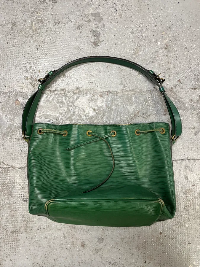 Louis Vuitton Noé Green Epi Leather Handle Bag - Image 10