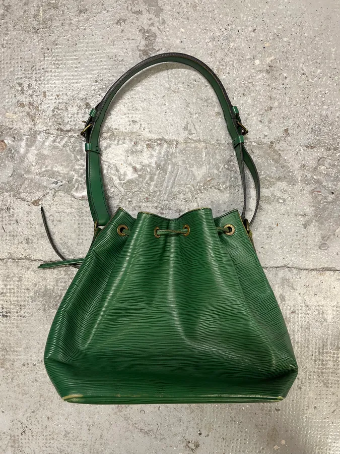 Louis Vuitton Noé Green Epi Leather Handle Bag - Image 2