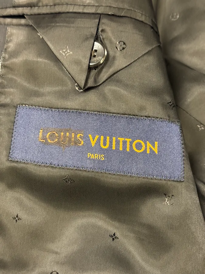 Louis Vuitton Striped Black Elegant Suit - Image 9