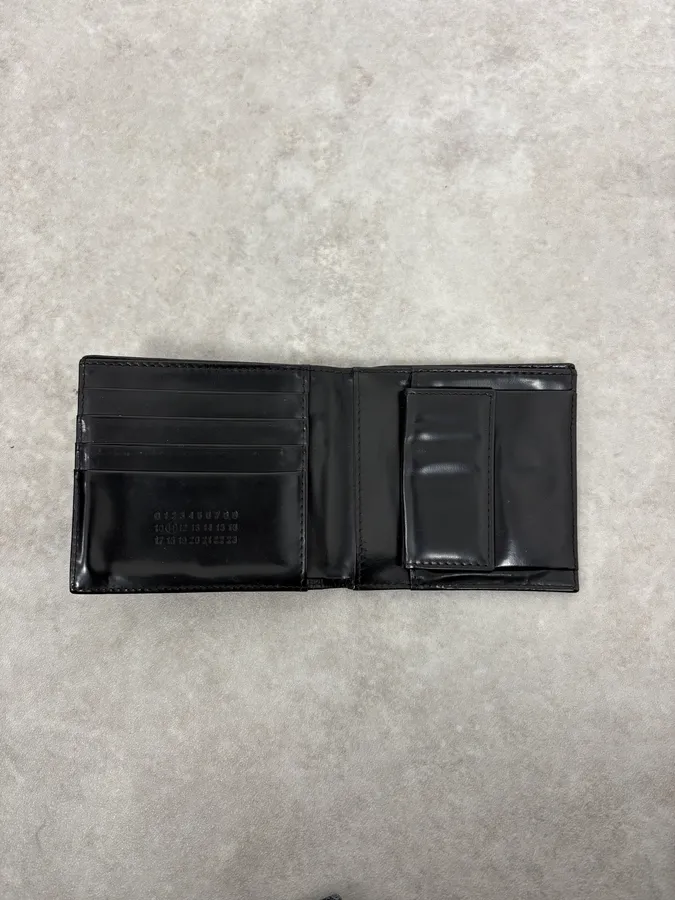 Maison Margiela Black Crocodile Effect Leather Wallet - Image 4