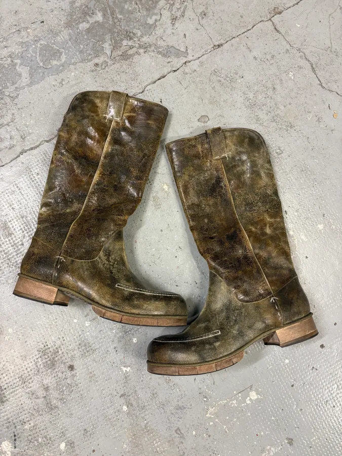 Maison Margiela High Brut Eroded Leather Ankle Boots - Image 2