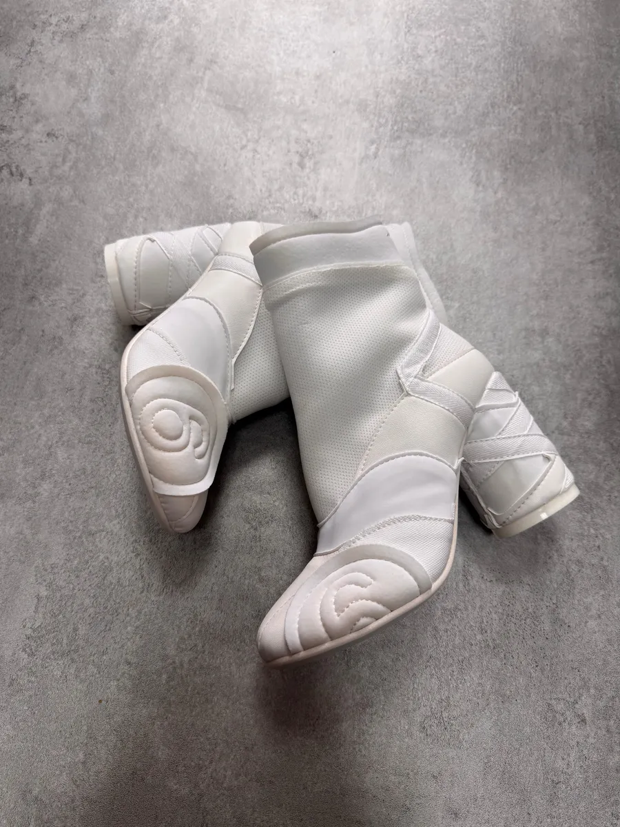 Maison Margiela MM6 White Embossed Logo Ankle Boots - Image 7