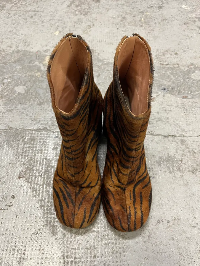 Maison Margiela Orange Fur Zebra Heels Boots - Image 4