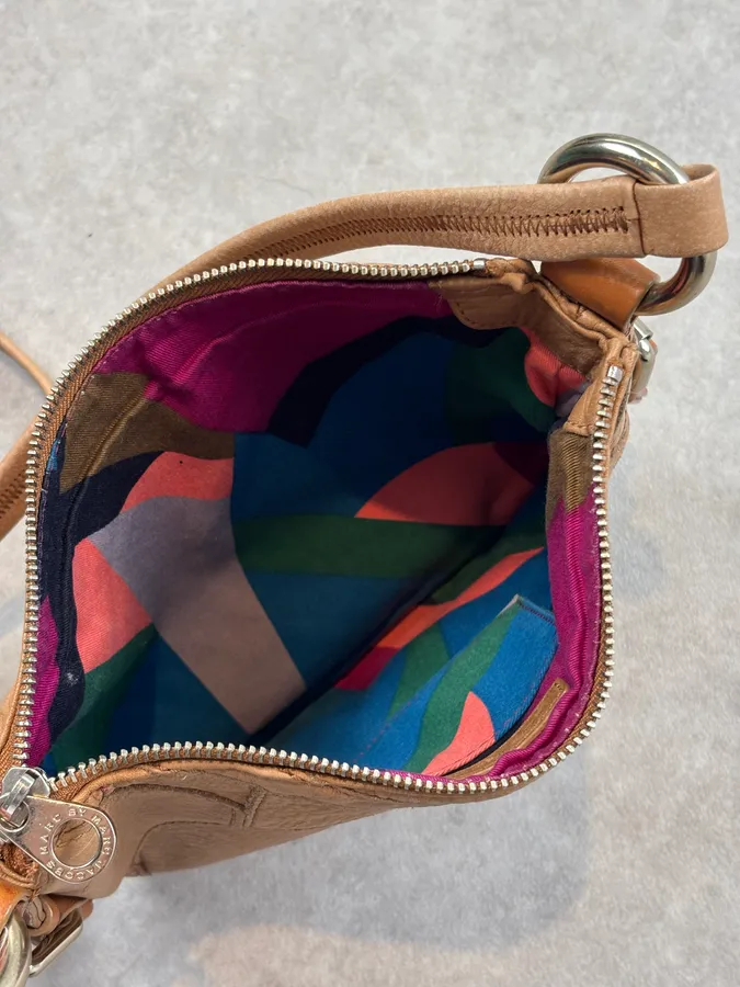 Marc Jacobs Beige Leather Quilted Shoulder Bag - Image 9