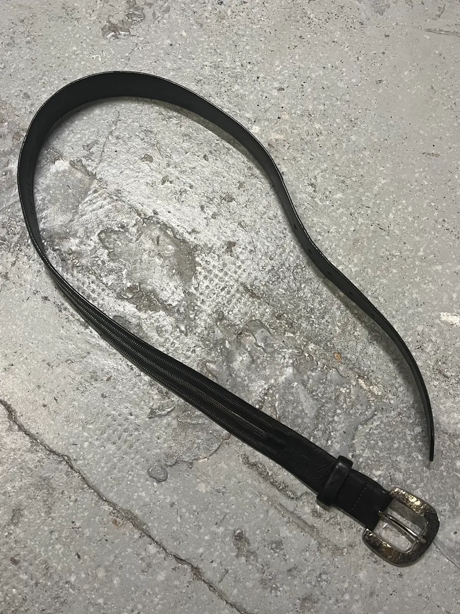 Marithé et François Girbaud Brutalist Buckle Zip Leather Belt - Image 8