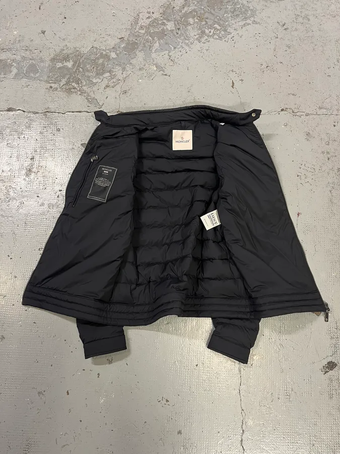 Moncler Black Quilted Puffer Jacket - Image 9