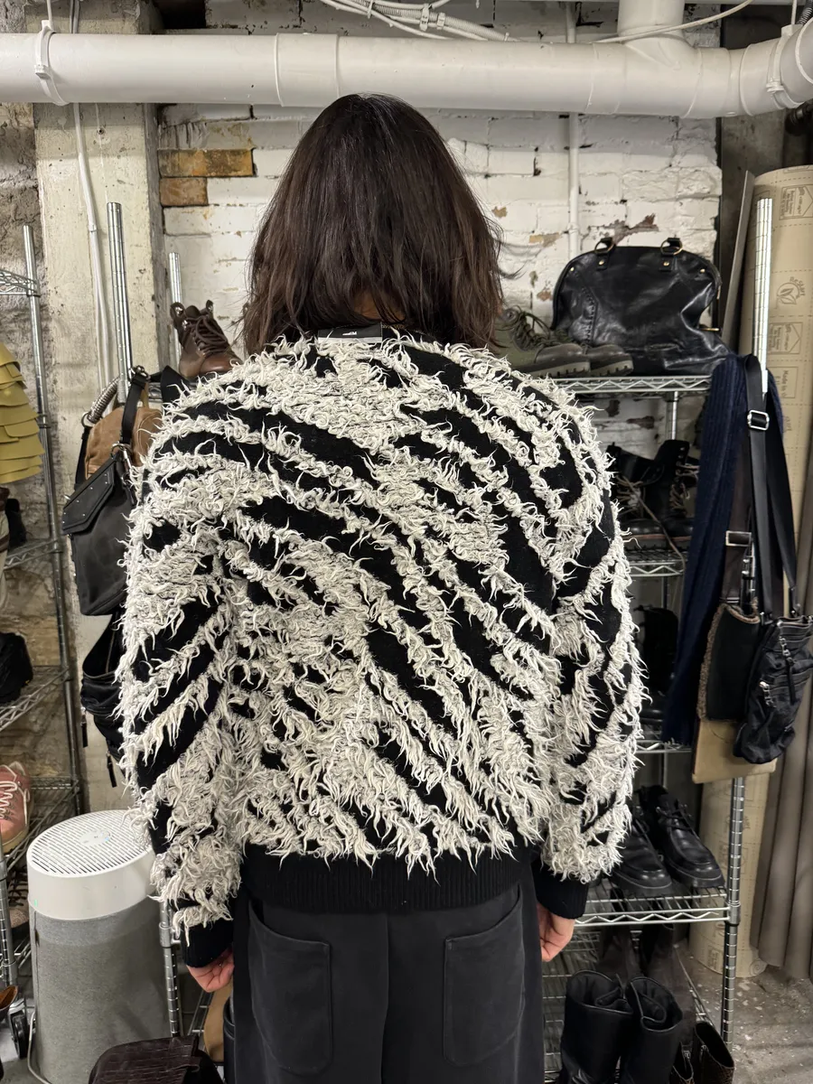 Moschino Couture Black & White Long Wool Texture Sweater - Image 3