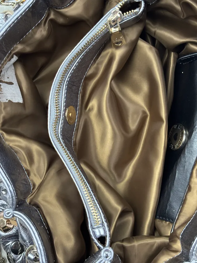 Moschino Silver Leather Studded Handle Bag - Image 17