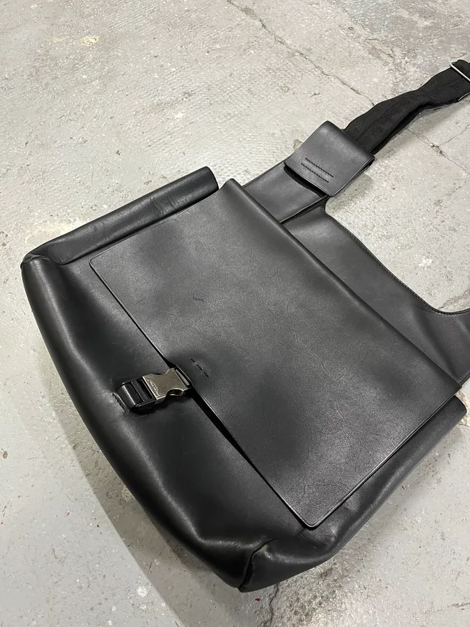 Prada Black Leather Crossbody Shoulder Bag - Image 2