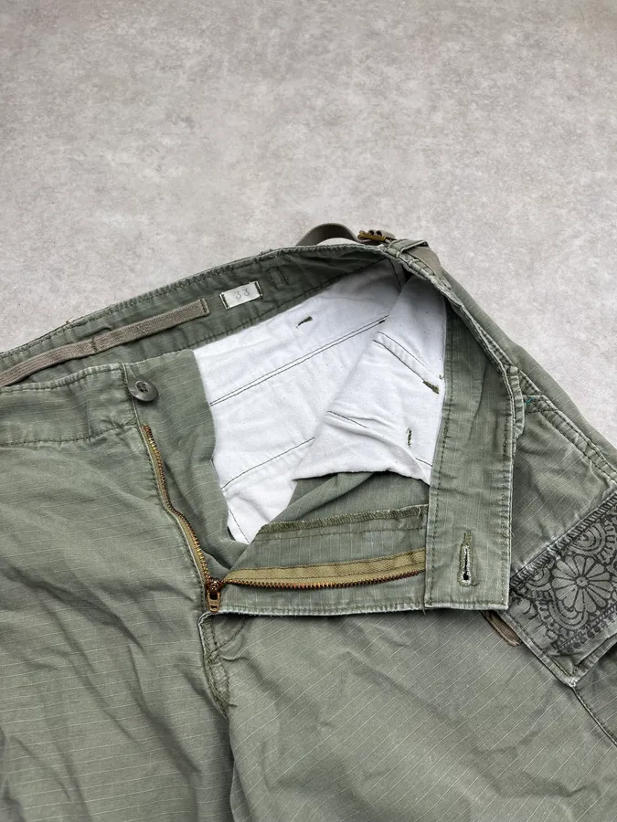 Ralph Lauren Cargo Ornamented Khaki Shorts - Image 9