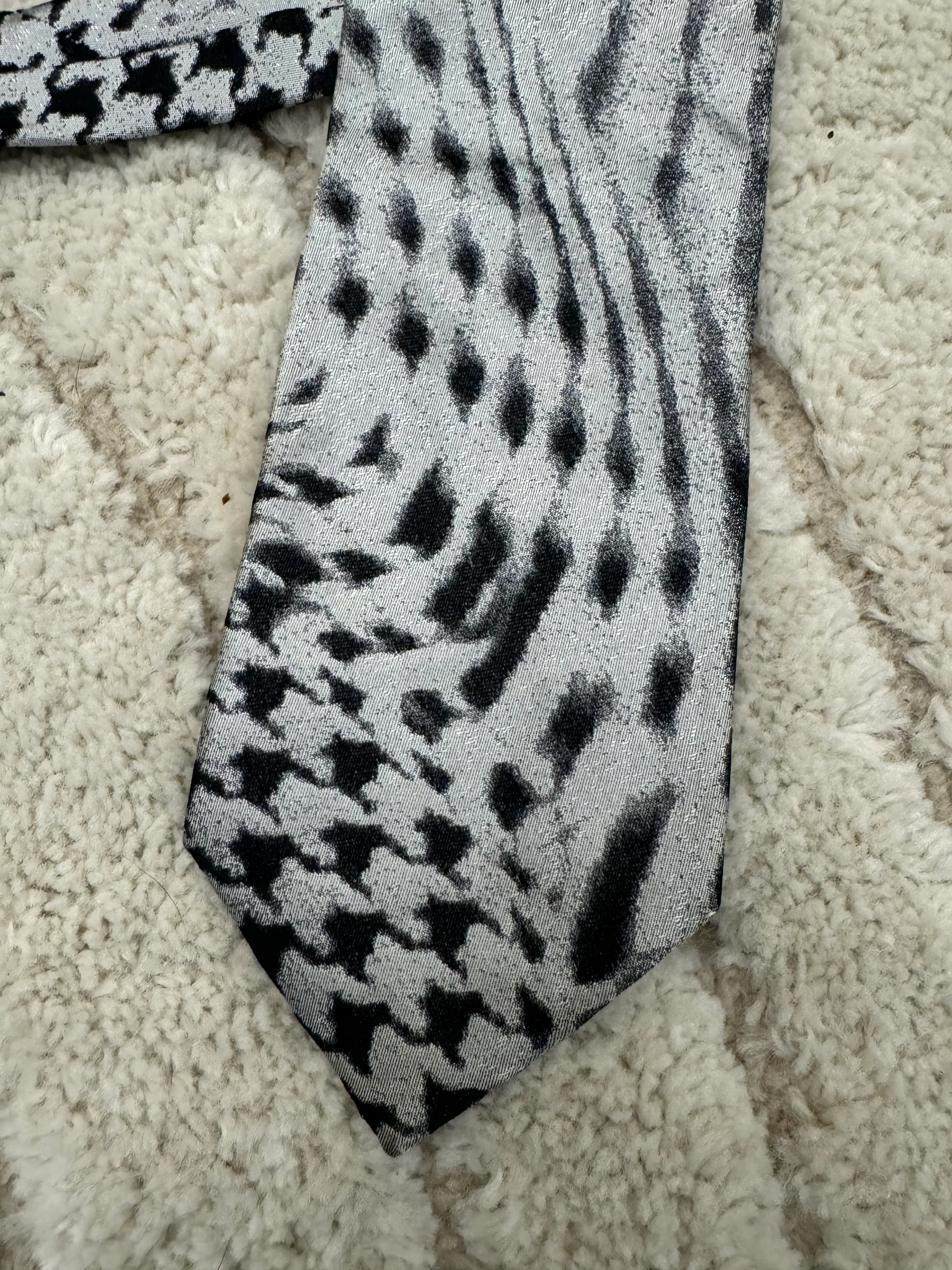 Roberto Cavalli Hallucination Houndstooth Printed Tie - Image 2