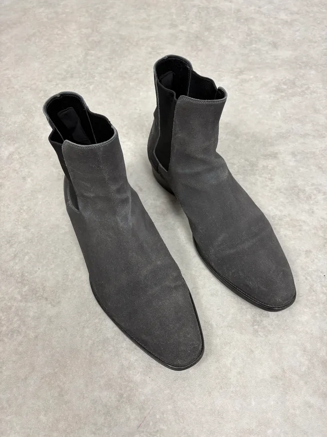 Saint Laurent Grey Suede Chelsea Leather Boots - Image 4