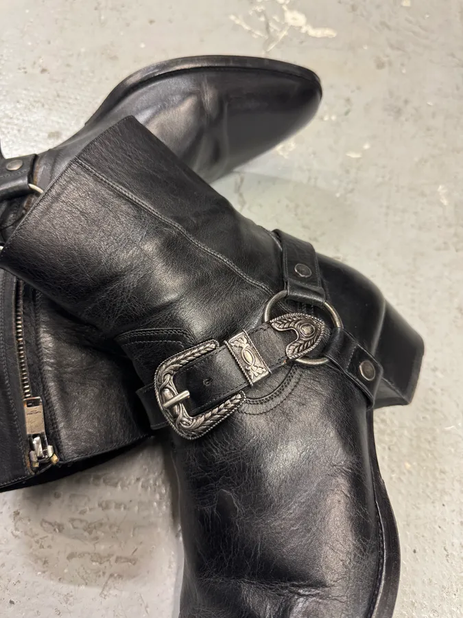 Saint Laurent Wyatt Black Leather Metallic Boots - Image 6