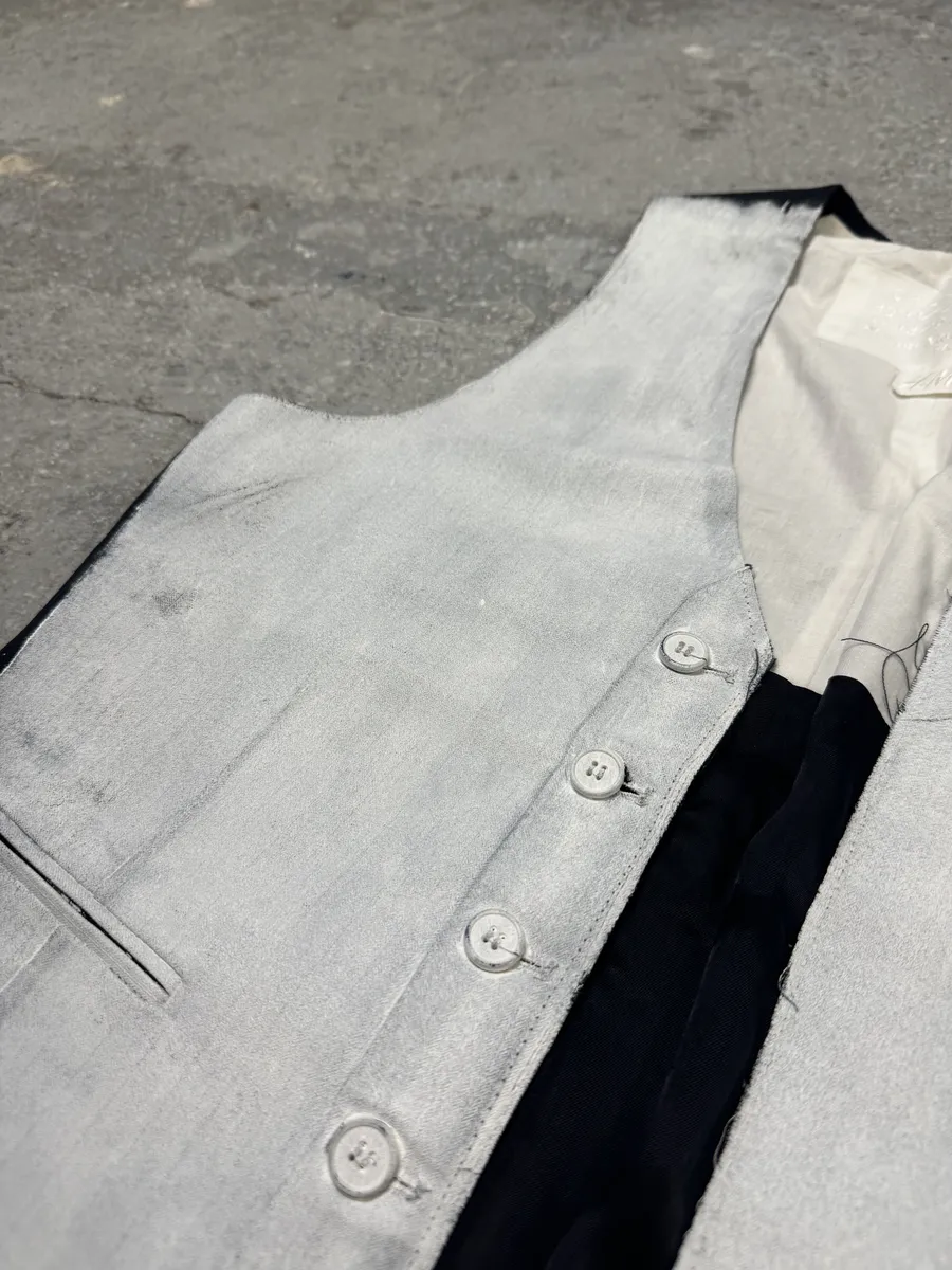 SS1999 Maison Martin Margiela H&M Re-Edition White Painted Vest - Image 10