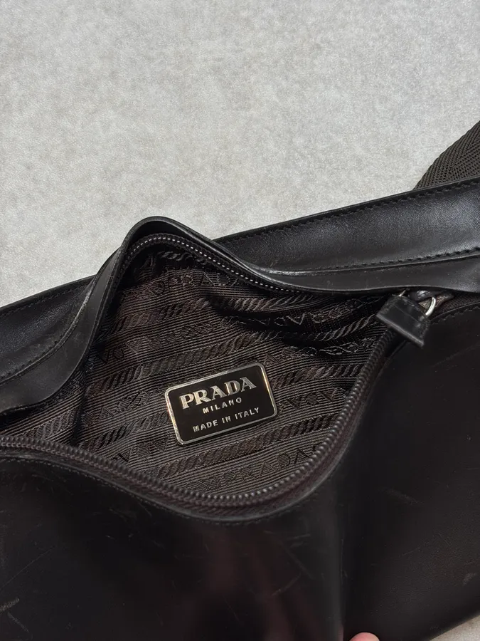 SS2000 Prada Dark Brown Leather Shoulder Bag - Image 13