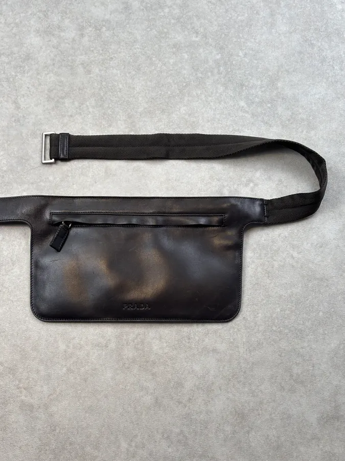 SS2000 Prada Dark Brown Leather Shoulder Bag - Image 5