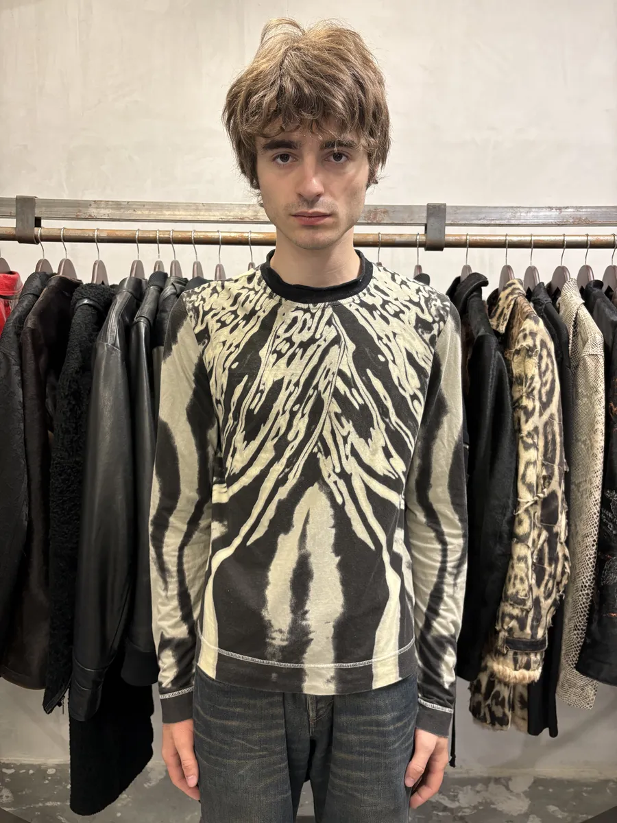 SS2002 Cavalli Black & White Hallucination Longsleeves - Image 2