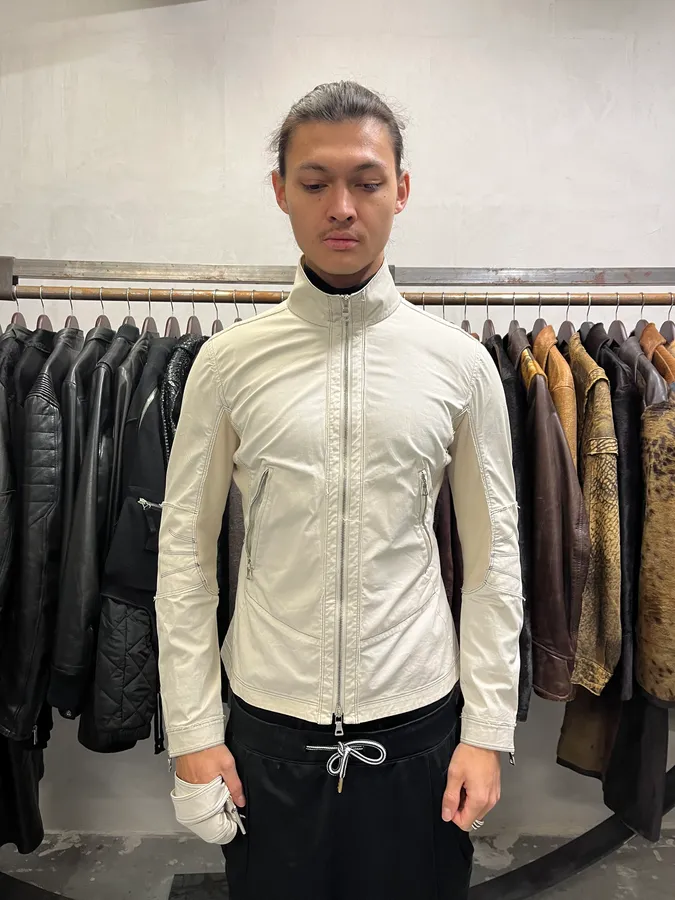 SS2002 Prada Beige Light Belted Zip-up Jacket - Image 4