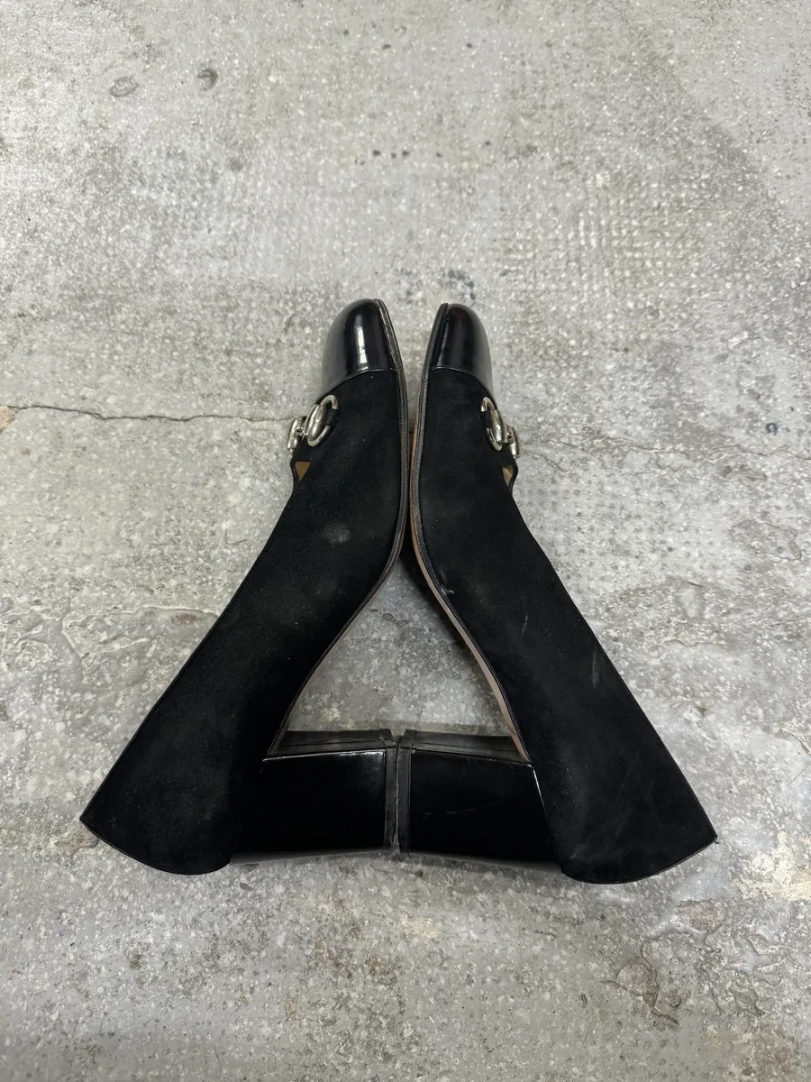 SS2003 Gucci Navy Heels by Tom Ford - Image 4
