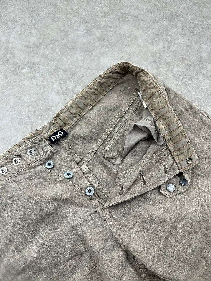 SS2004 Dolce & Gabbana Beige Linen Cargo Shorts - Image 12
