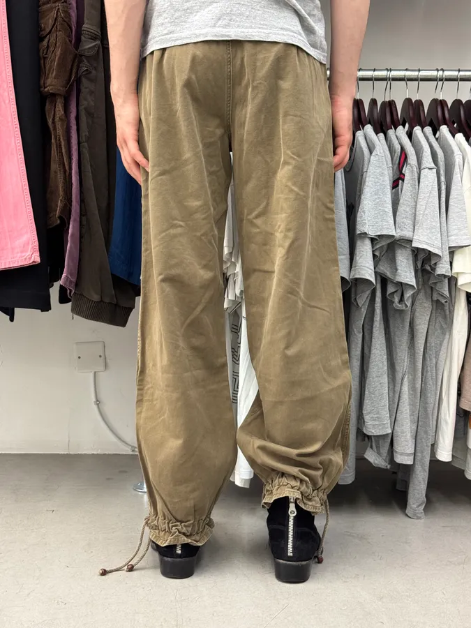 SS2004 Dolce & Gabbana Khaki Sleeve Belted Pants - Image 4