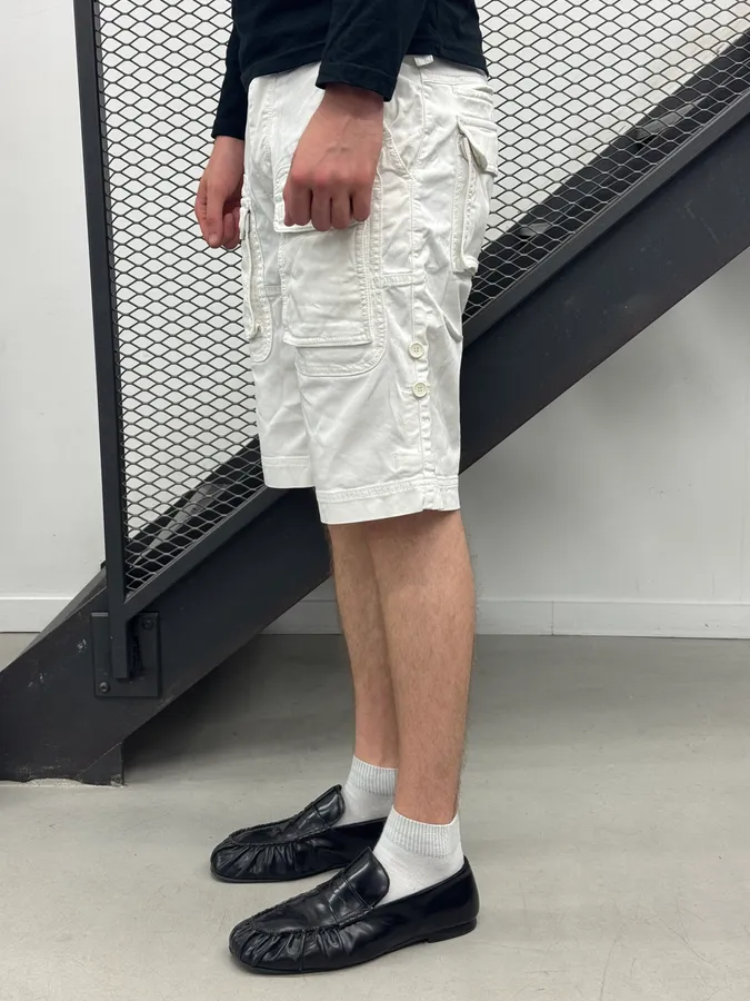 SS2004 Dolce & Gabbana White Cargo Shorts - Image 3