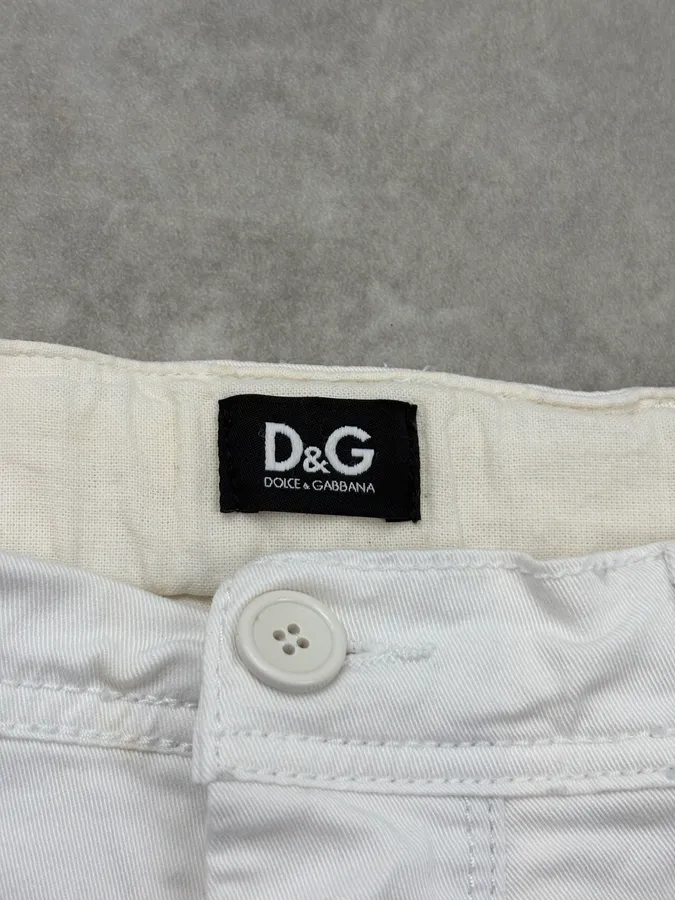 SS2004 Dolce & Gabbana White Cargo Shorts - Image 8