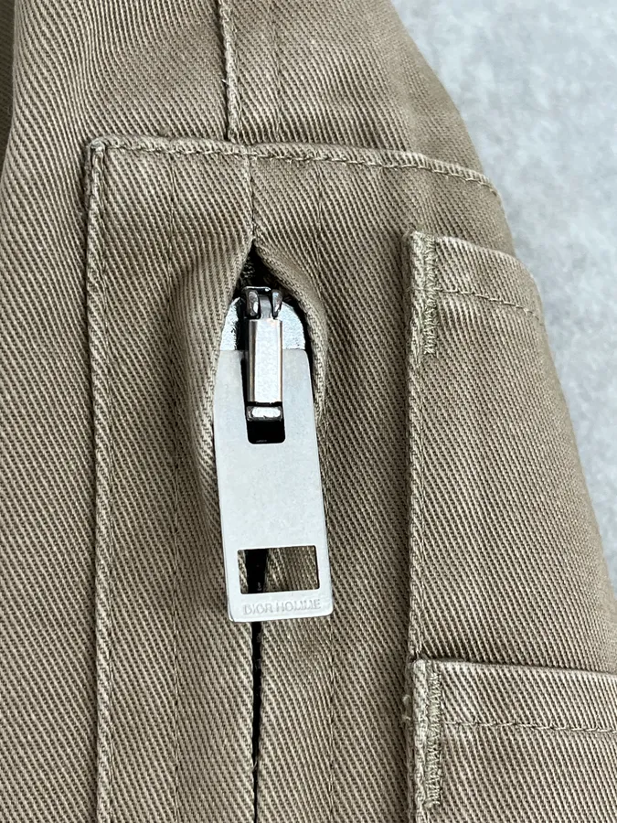 SS2005 Dior Beige Cotton Bomber Jacket Cargo Pocket by Hedi Slimane - Image 10