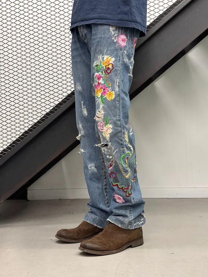 SS2006 Dolce & Gabbana Blue Denim Hawaii Floral Embroidered Jeans - Image 3