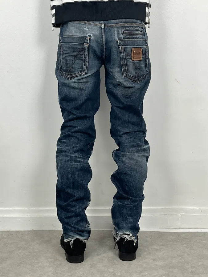 SS2006 Dolce & Gabbana Blue Faded Distressed Denim Jeans - Image 4
