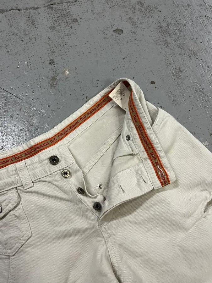 SS2006 Dolce & Gabbana Distressed White Denim Shorts - Image 11